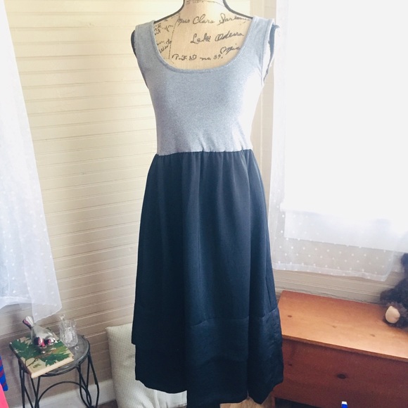 H&M Dresses & Skirts - H&M gray and black dress size L